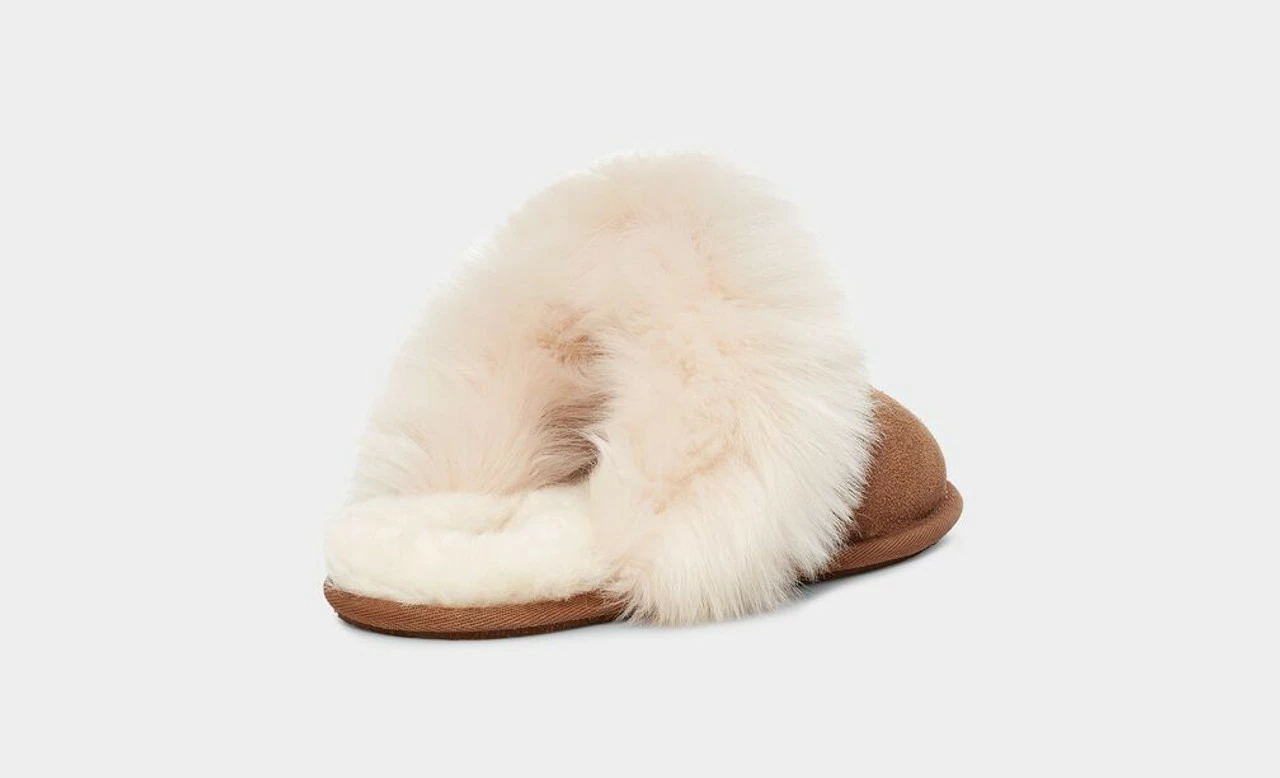 Flash Sale 🌟 UGG 👩 Women's Scuff Sis House Slipper 👏 - Image 4