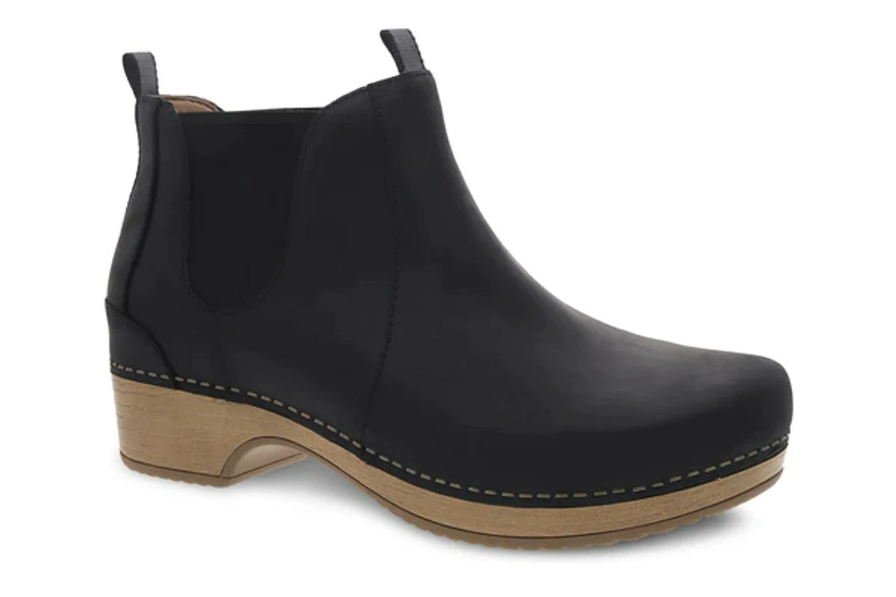 Budget ✔️ Dansko Becka Oiled Pull Up Bootie 😀